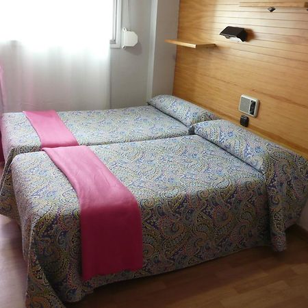 Pension Cinco Villas Logrono Bagian luar foto