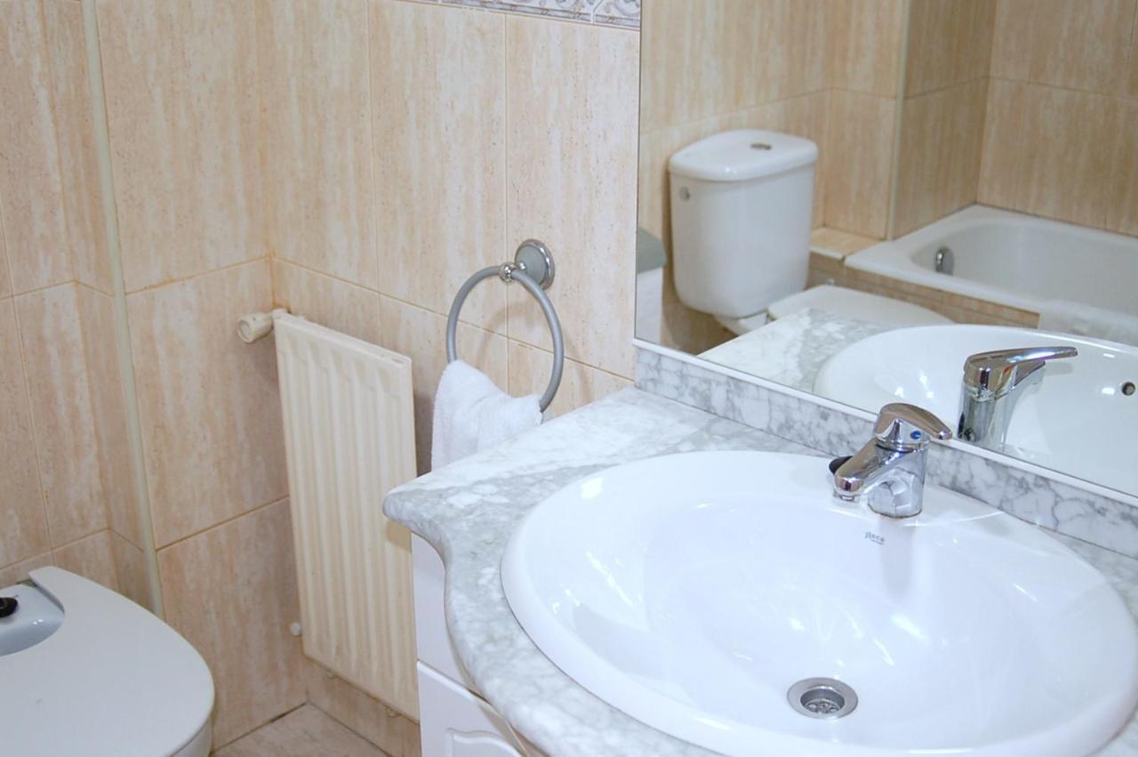 Pension Cinco Villas Logrono Bagian luar foto